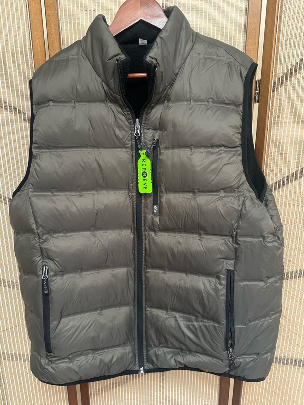 NWT Men’s Free Country puffer vest